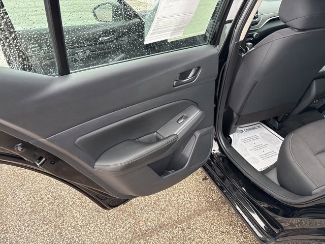 Used 2025 Nissan Altima 2.5 SV image 28