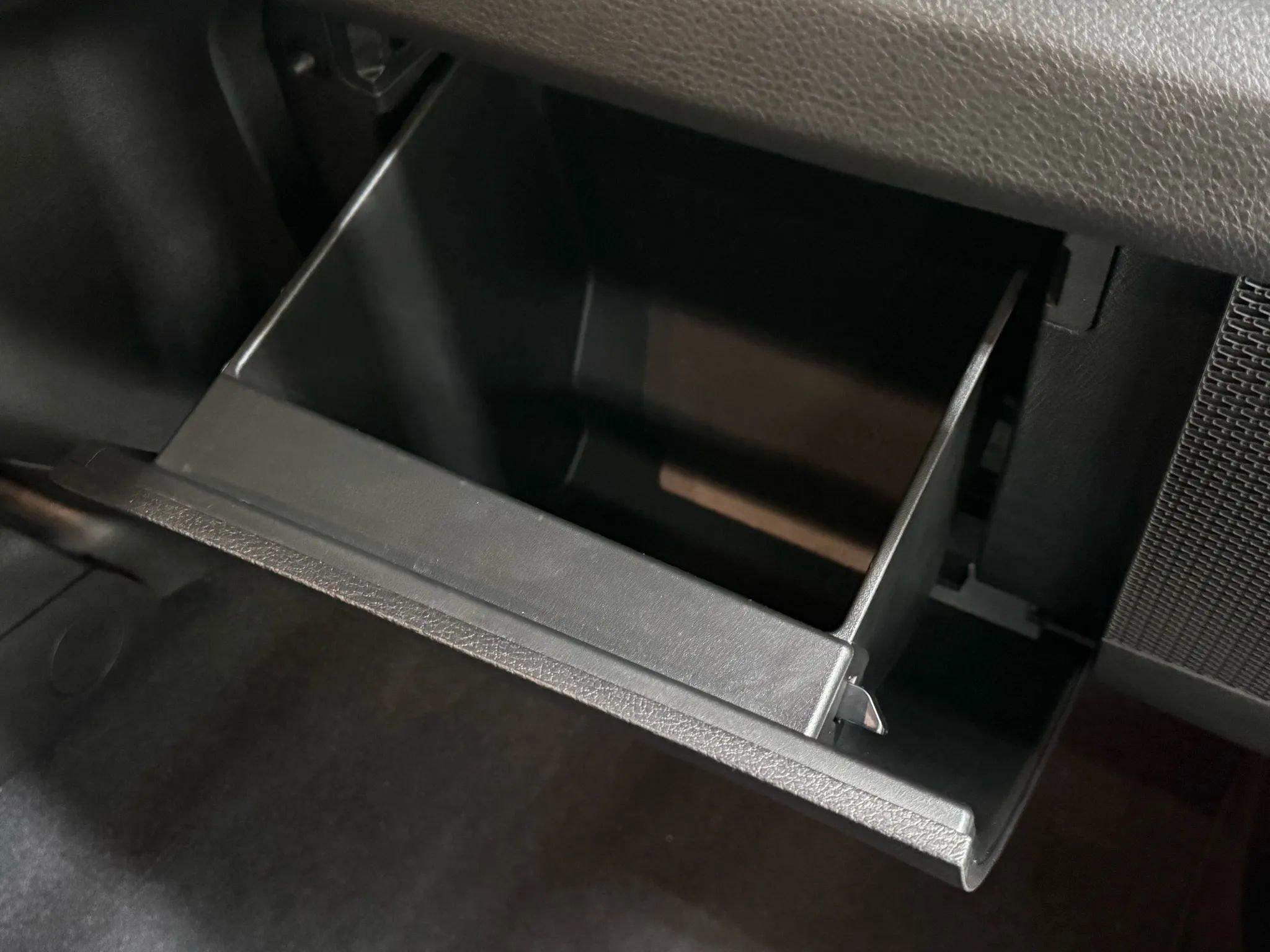 Used 2024 Jeep Wrangler Unlimited Sport image 37