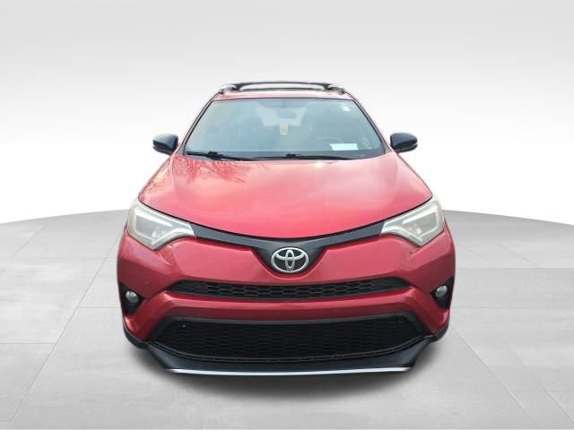 Used 2016 Toyota RAV4 SE image 3
