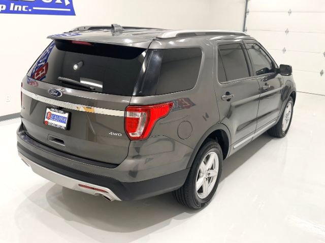Used 2017 Ford Explorer XLT w/ Equipment Group 201A image 48