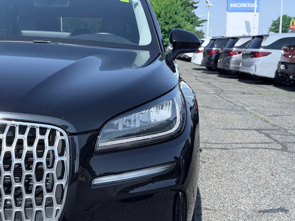 Certified 2024 Lincoln Corsair AWD image 3