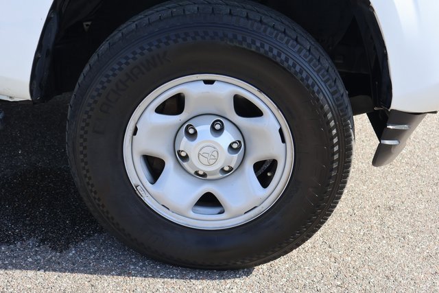 Used 2020 Toyota Tacoma SR w/ SR Convenience Package image 10