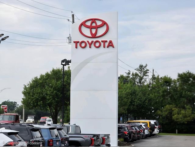 Used 2018 Toyota Corolla SE