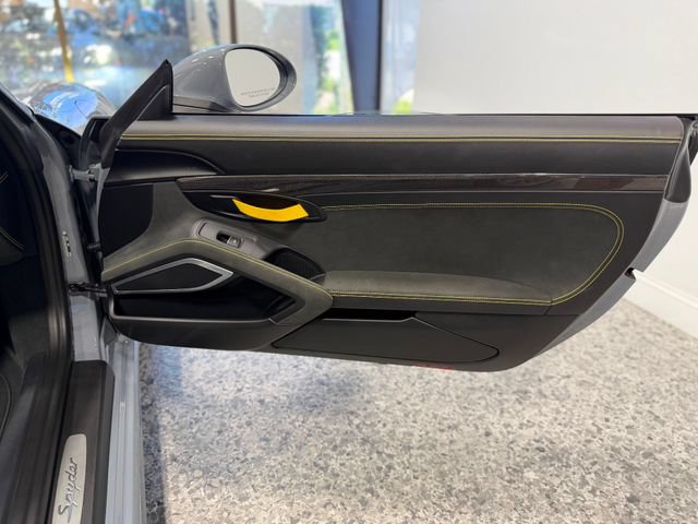 Used 2023 Porsche 718 Boxster Spyder RWD image 52
