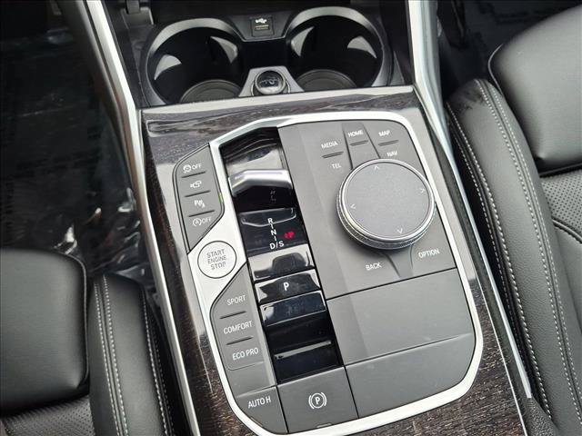 Used 2023 BMW 330i Sedan w/ M Sport Package RWD image 12