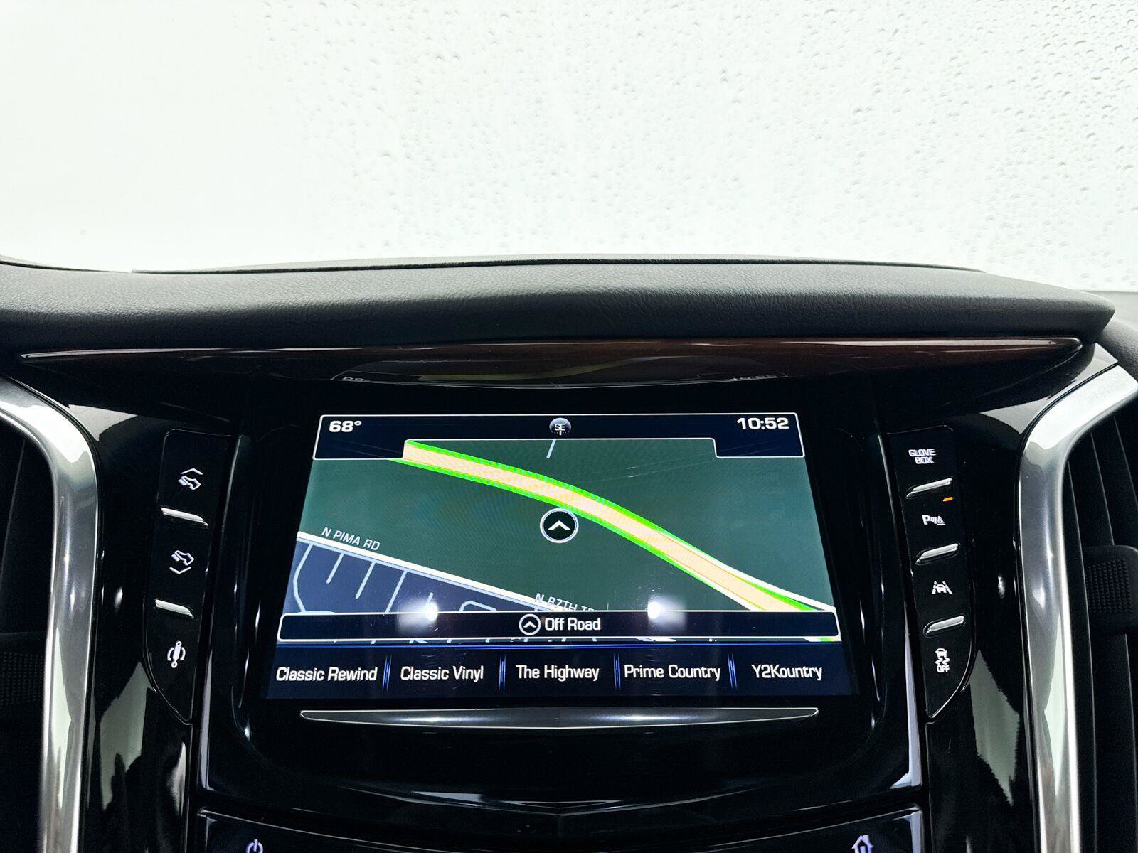 Used 2016 Cadillac Escalade Luxury RWD image 20