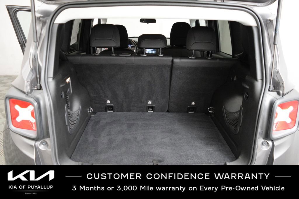 Used 2018 Jeep Renegade Trailhawk AWD/4WD image 19