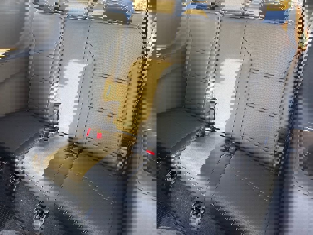 New 2026 Chevrolet Traverse LT w/ Sun and Wheel Package image 14