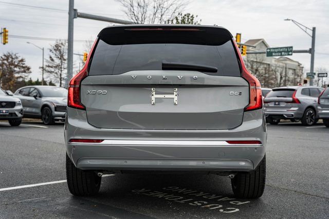 New 2026 Volvo XC90 B6 Plus w/ Protection Package Premier image 5