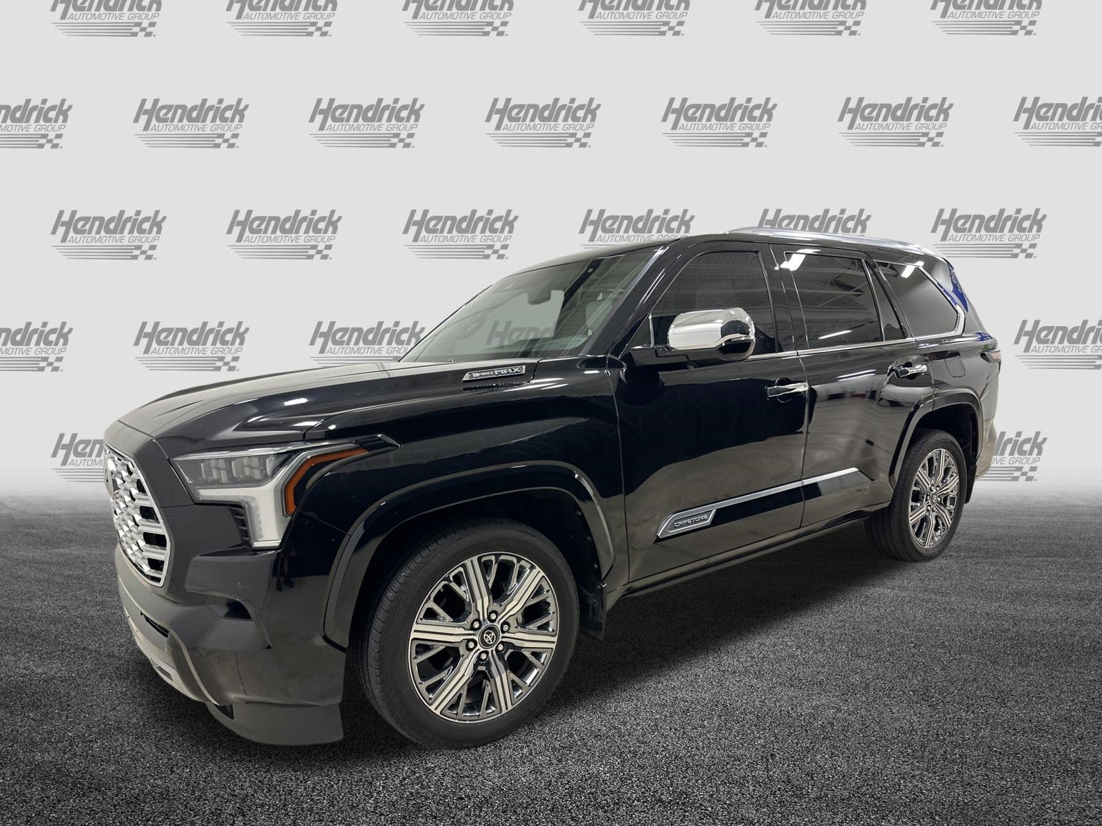 Used 2025 Toyota Sequoia Capstone AWD/4WD image 5