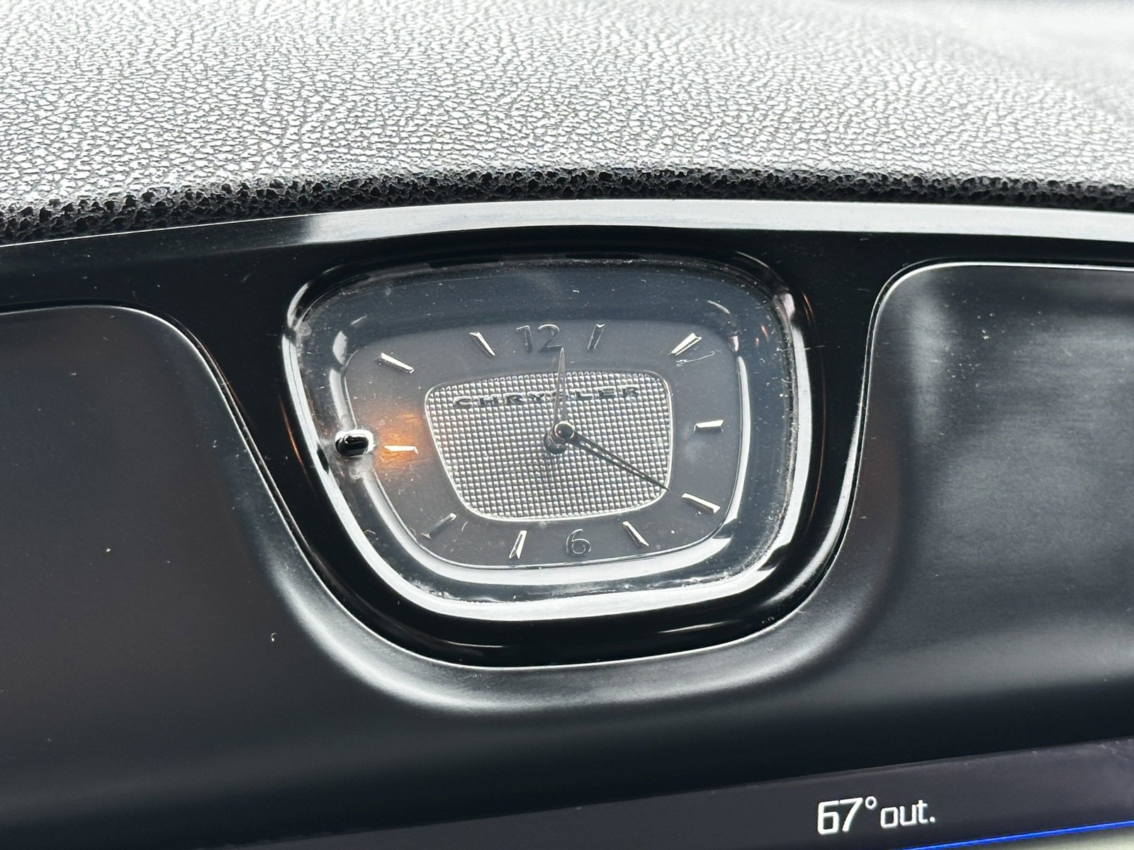 Used 2021 Chrysler 300 S image 29