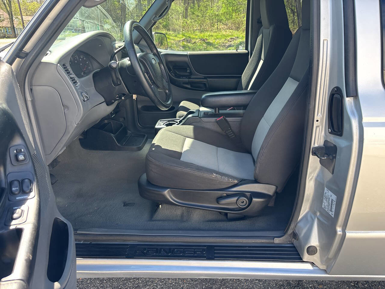 Used 2004 Ford Ranger FX4 AWD/4WD image 19