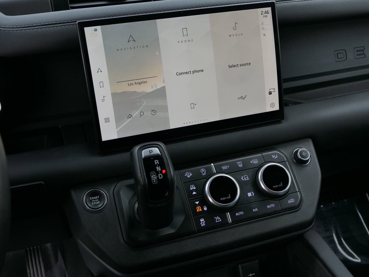 Used 2024 Land Rover Defender 130 X-Dynamic SE image 22