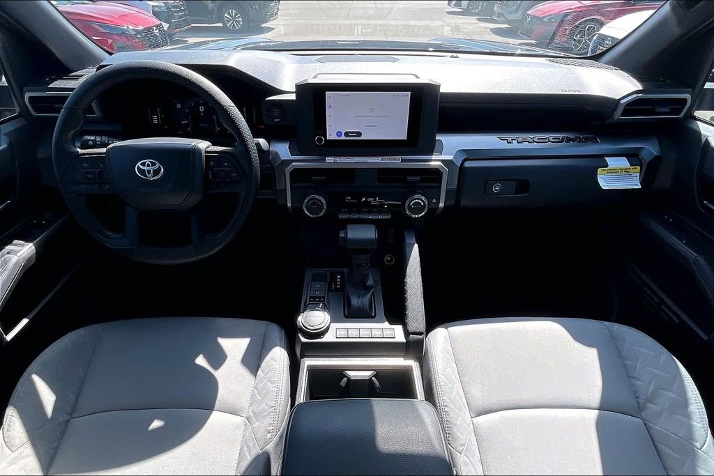 Used 2025 Toyota Tacoma SR5 AWD/4WD image 19