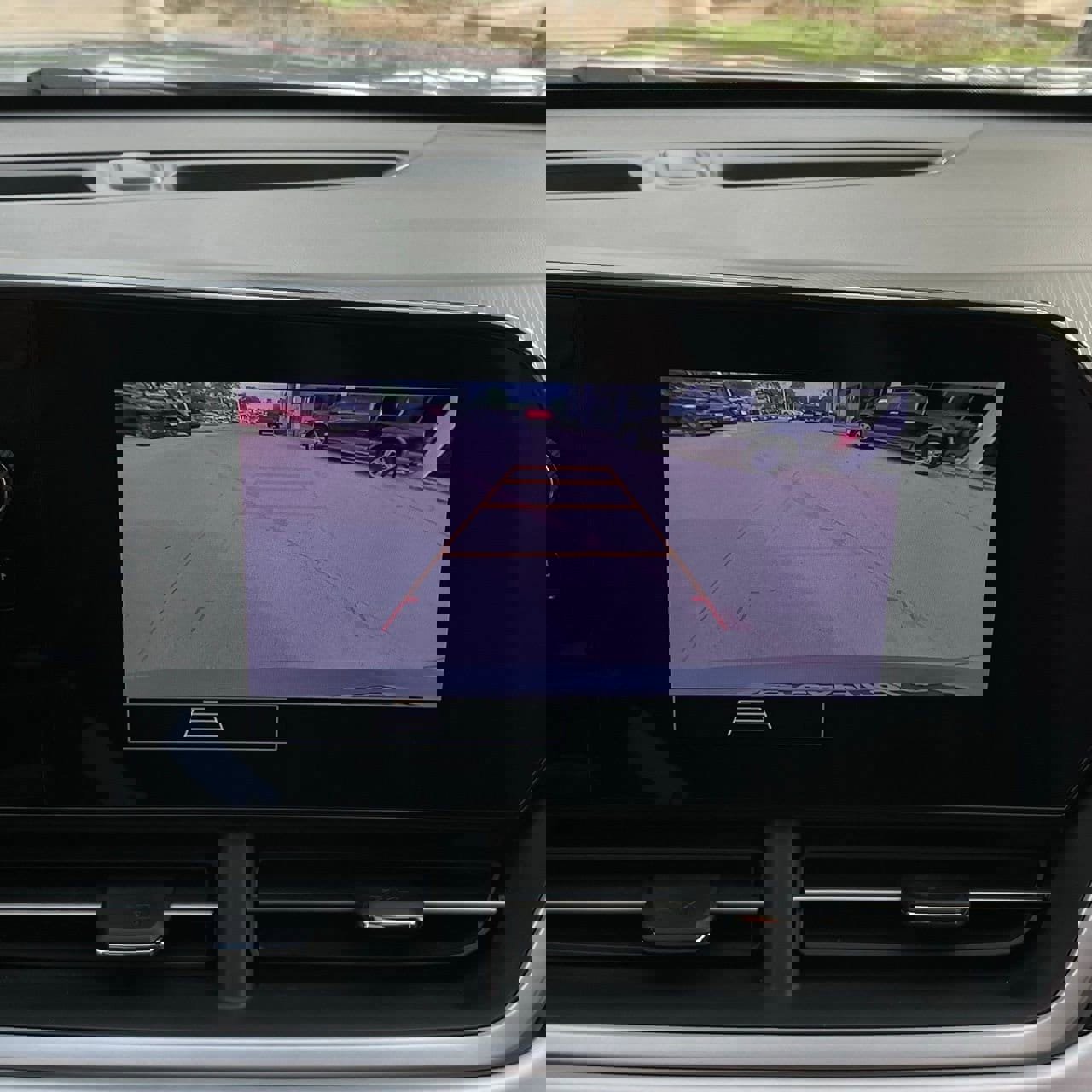 Used 2024 Chevrolet Trax LS w/ LS Convenience Package image 17