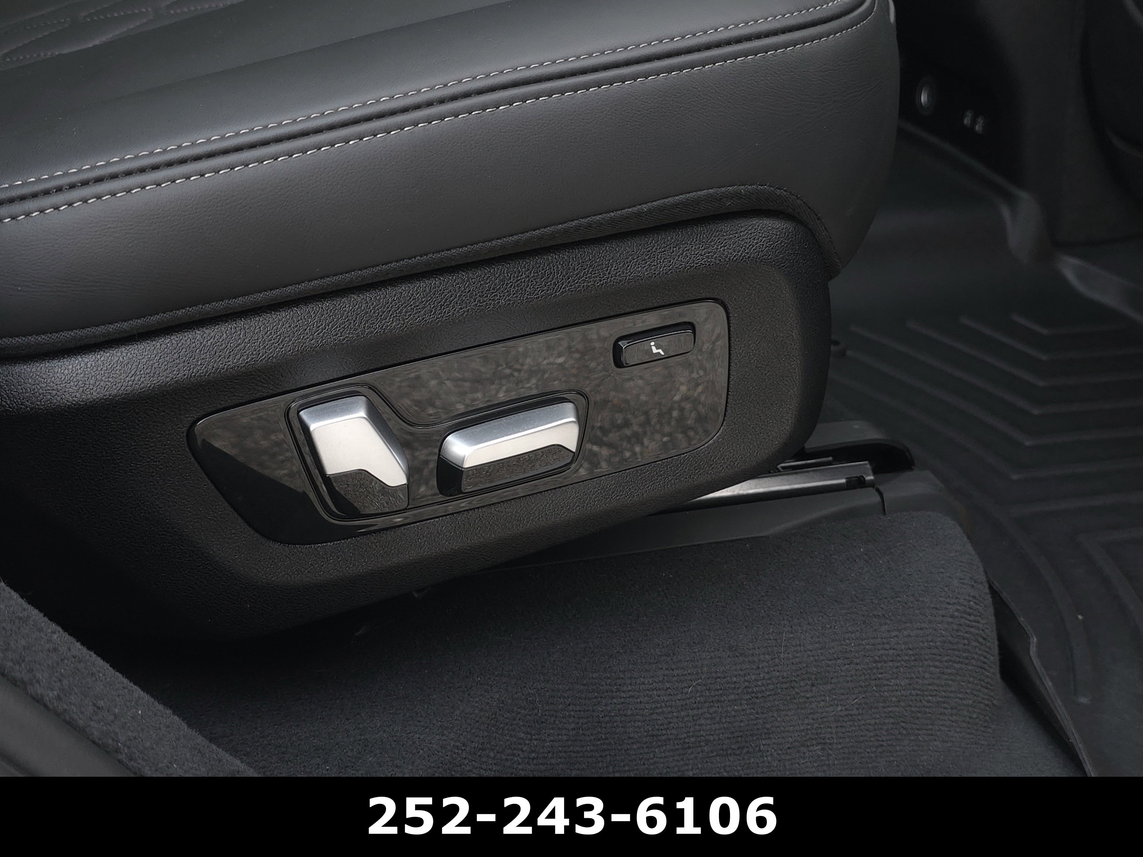 Used 2022 BMW X7 M50i w/ Dynamic Handling Package AWD/4WD image 52