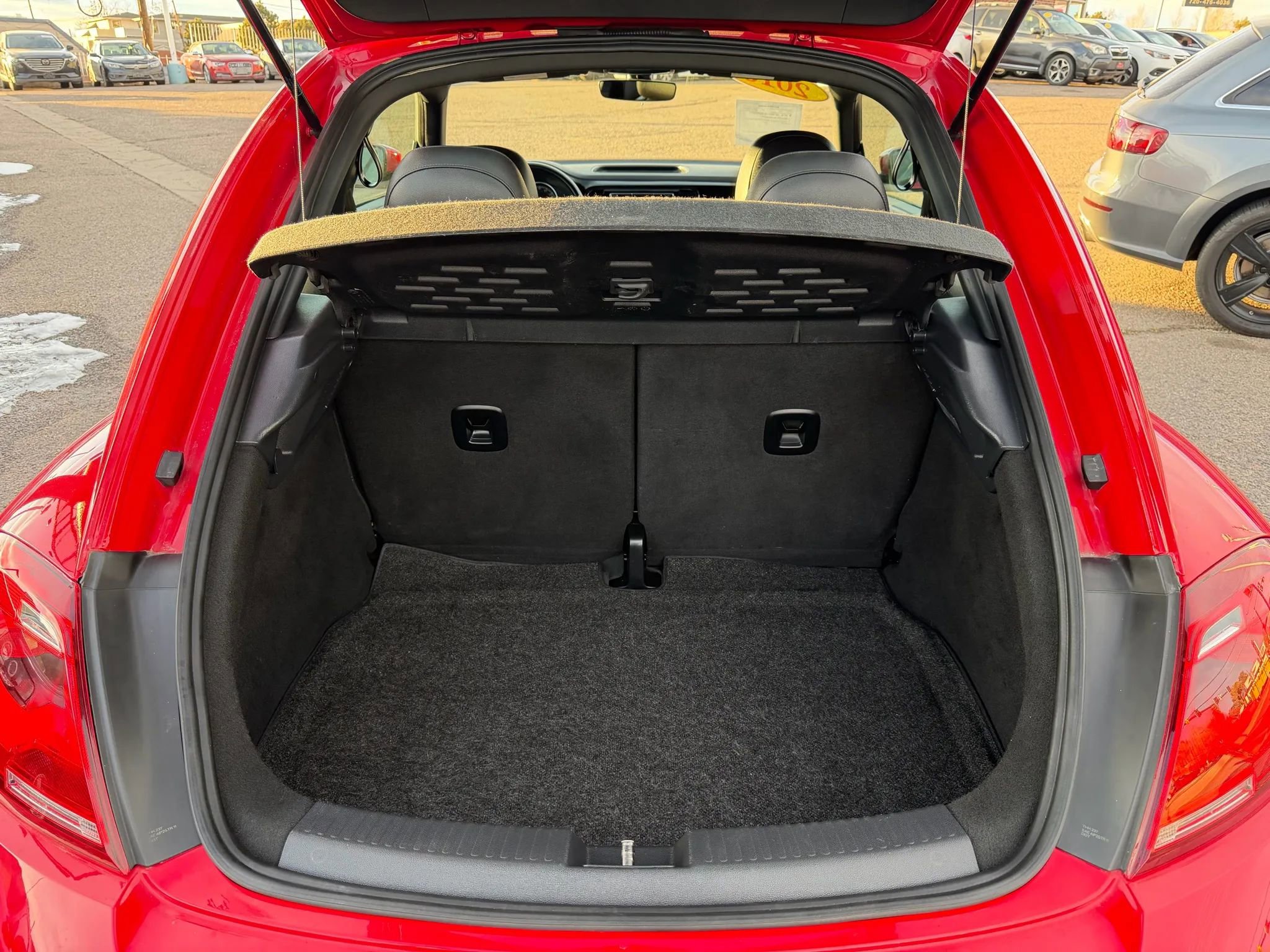 Used 2018 Volkswagen Beetle 2.0T S w/ Style & Comfort Package For S image 35