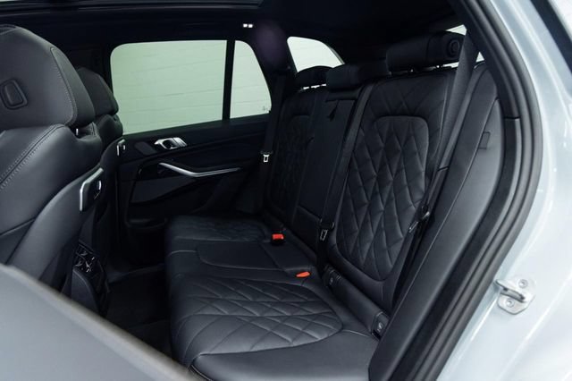 New 2026 BMW X5 xDrive40i w/ M Sport Package AWD/4WD image 25