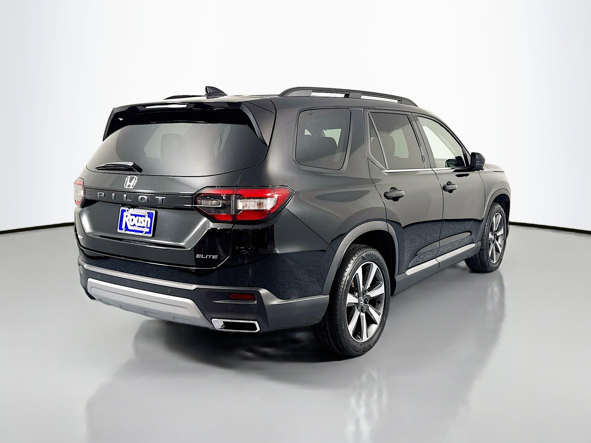 Certified 2023 Honda Pilot Elite image 5