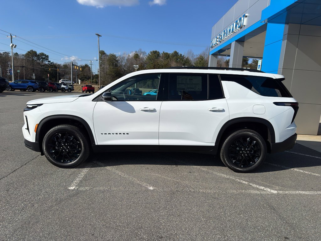 New 2026 Chevrolet Traverse LT w/ Midnight/Sport Edition image 3