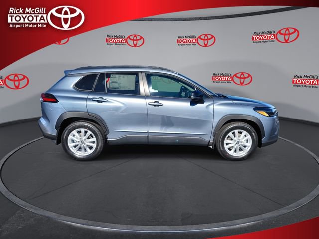 New 2026 Toyota Corolla Cross LE image 9