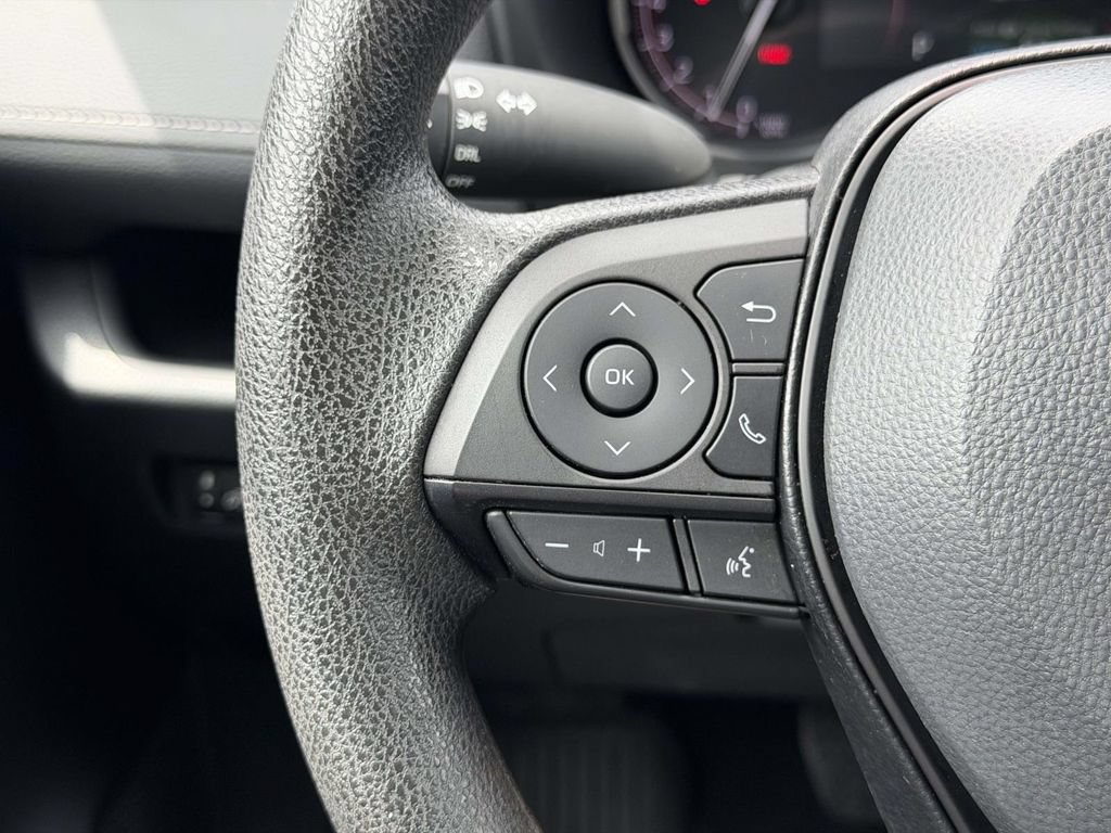 Certified 2023 Toyota RAV4 LE AWD/4WD image 7