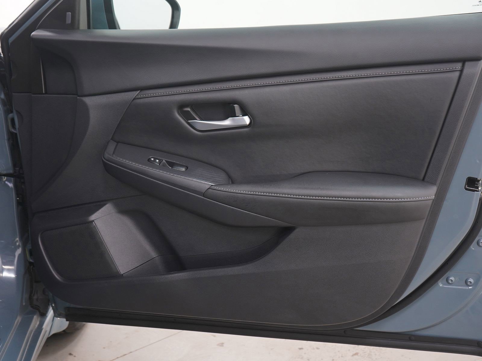 Used 2025 Nissan Sentra SV w/ All-Weather Package image 11