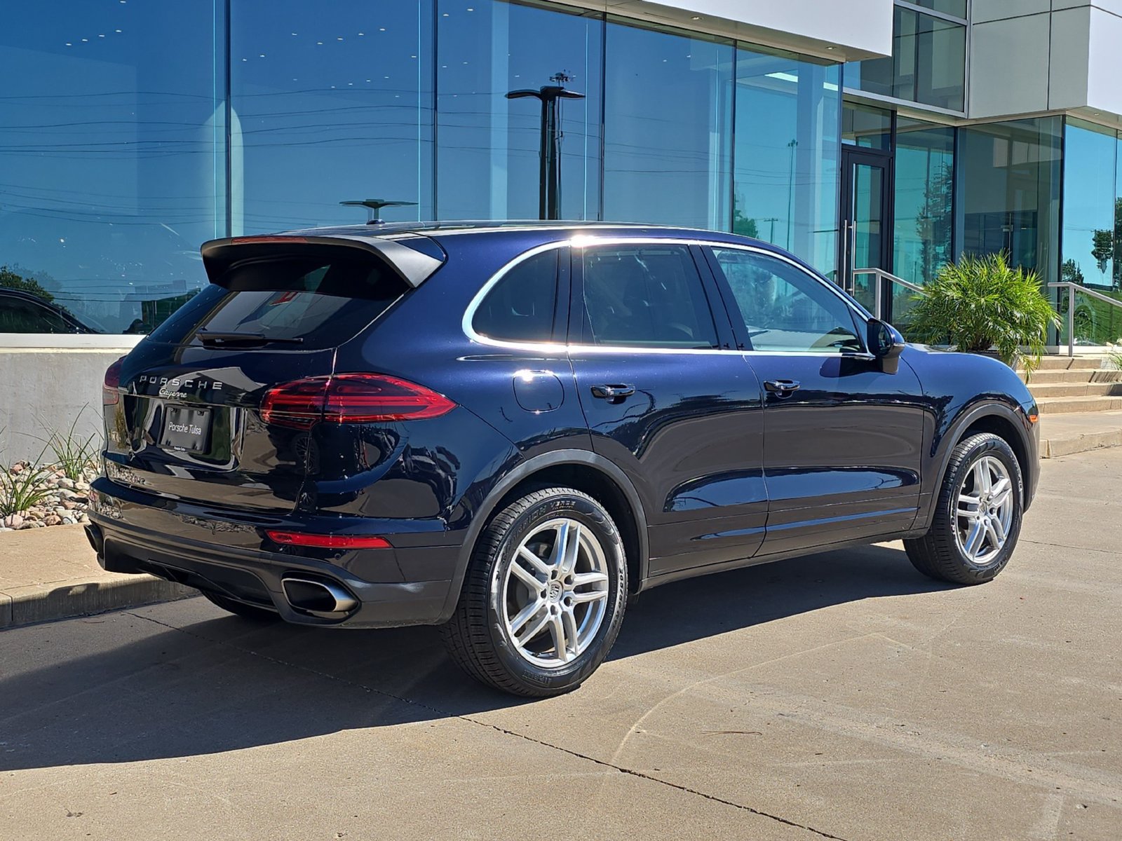 Used 2018 Porsche Cayenne AWD/4WD image 7