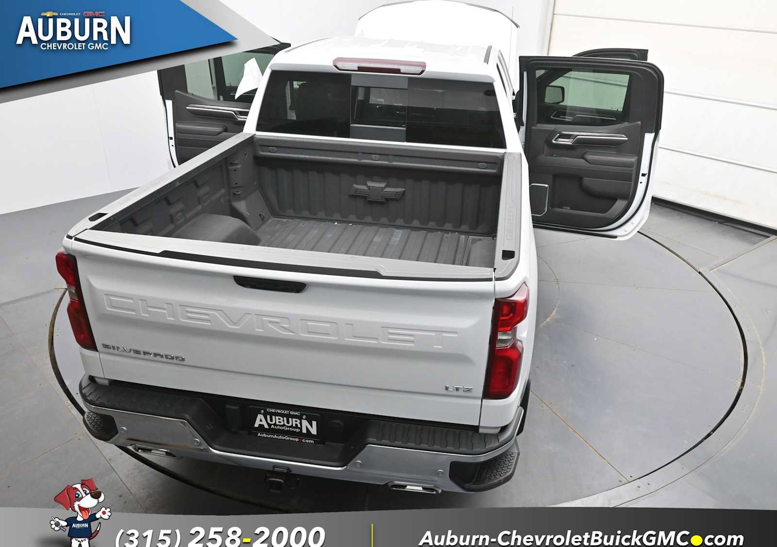 Used 2023 Chevrolet Silverado 1500 LTZ AWD/4WD image 40