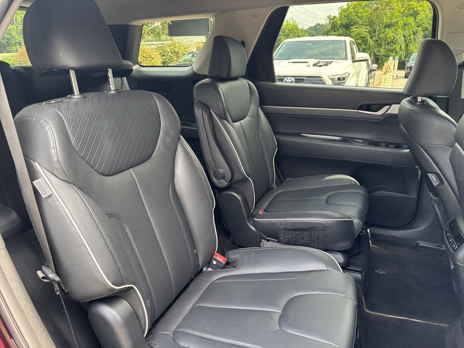 Used 2024 Hyundai Palisade SEL FWD image 40