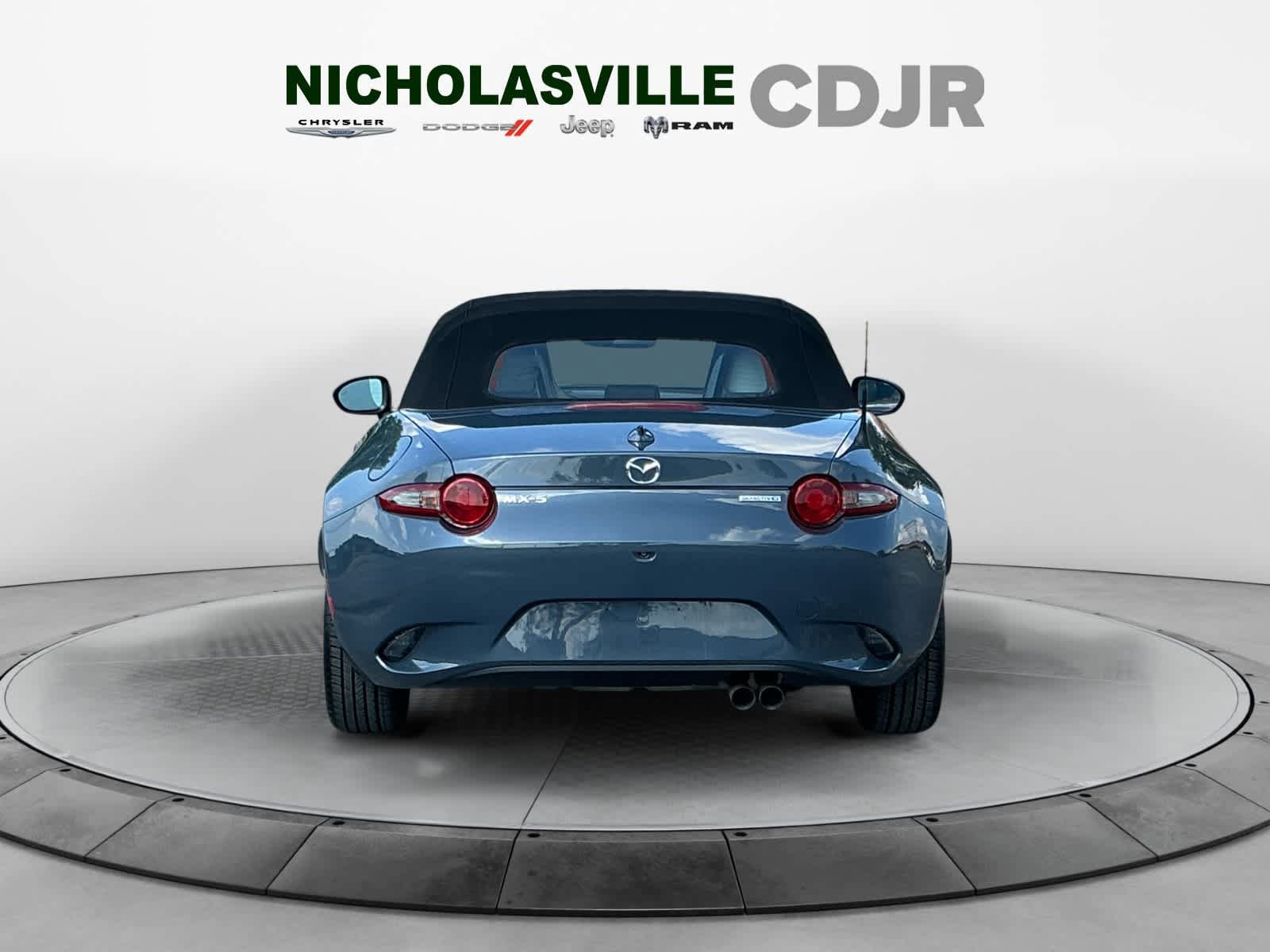 Used 2021 MAZDA MX-5 Miata Grand Touring RWD image 4