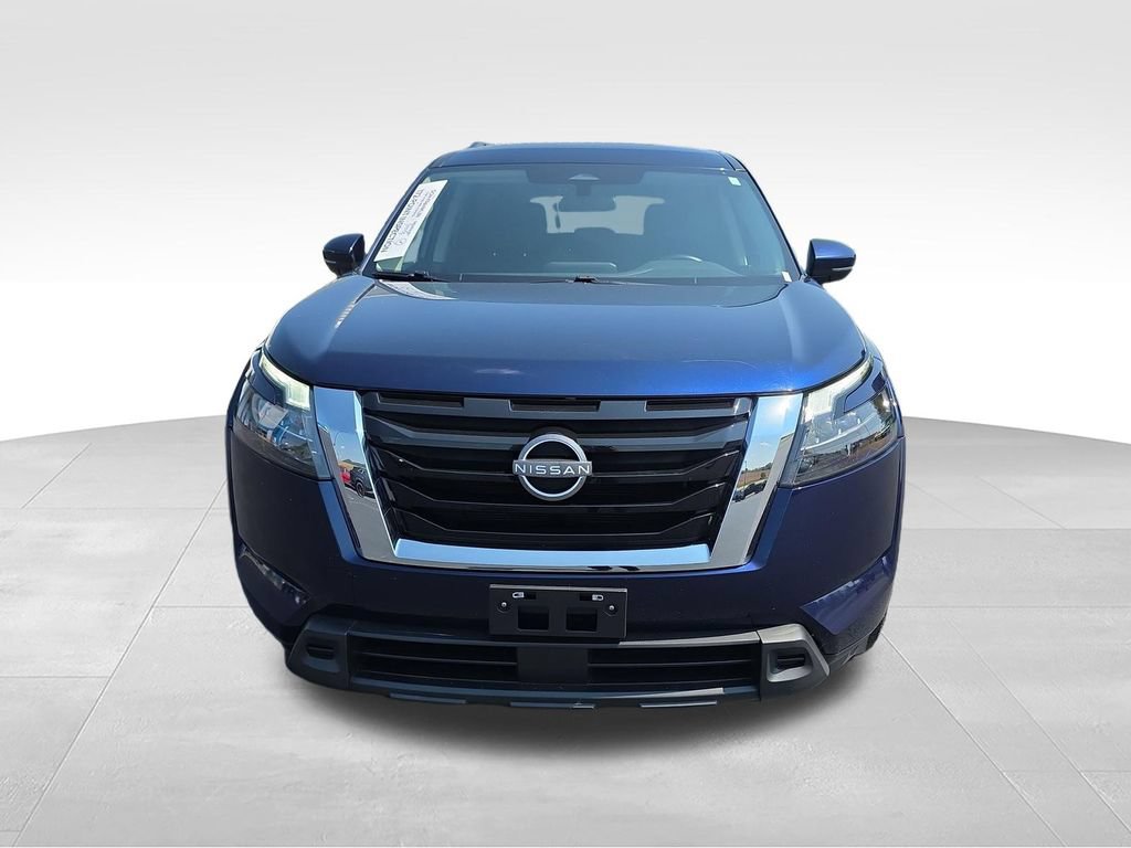 Used 2024 Nissan Pathfinder SV AWD/4WD image 9