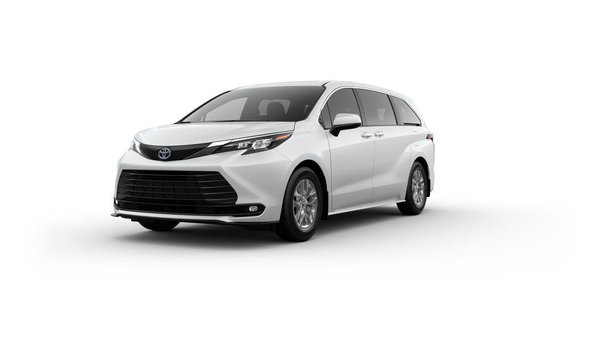 New 2025 Toyota Sienna XLE