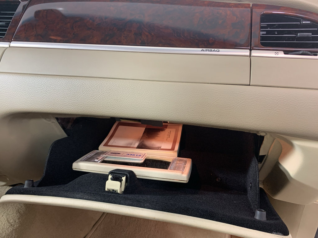 Used 2009 Lincoln Town Car Signature L image 38