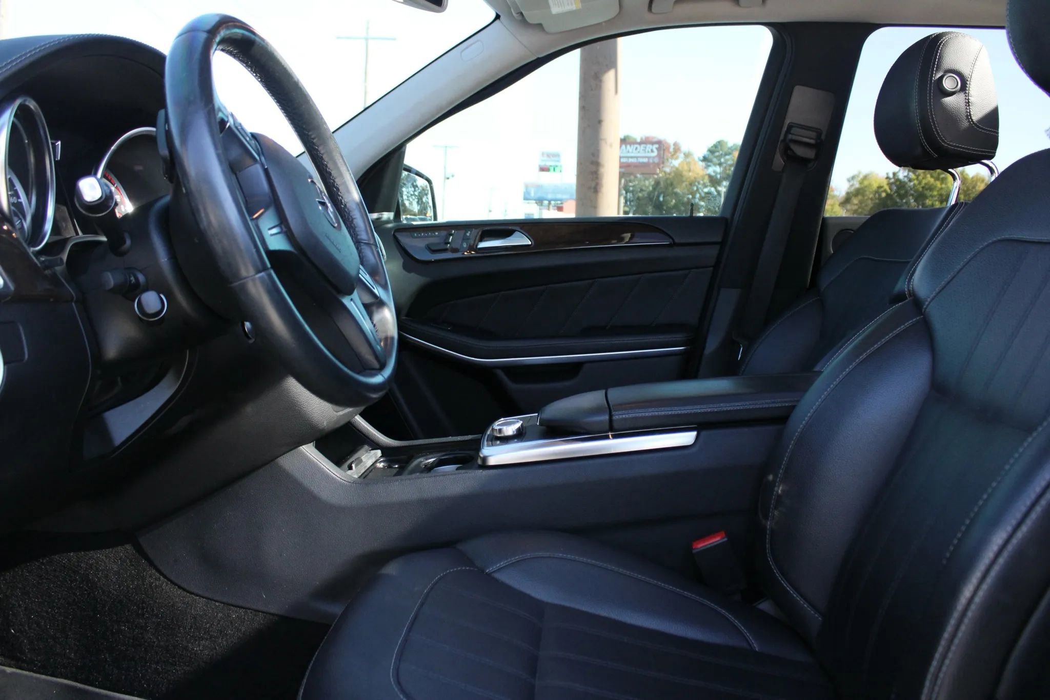 Used 2014 Mercedes-Benz GL 450 4MATIC image 19
