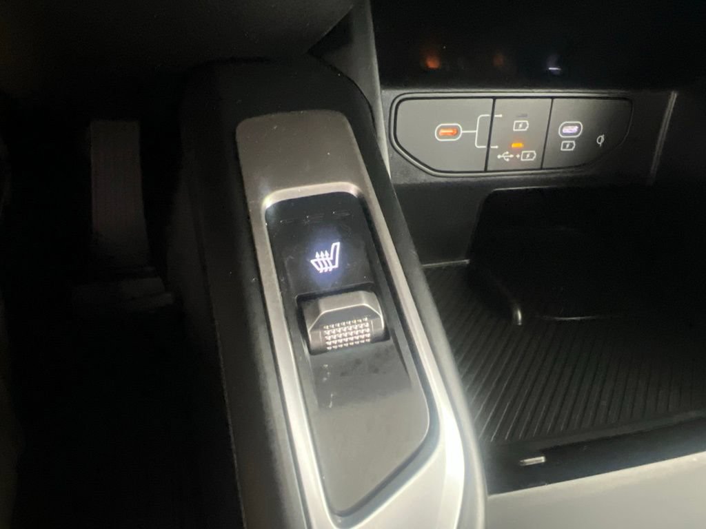 Certified 2025 Kia Sorento S w/ Panoramic Sunroof Package FWD image 52