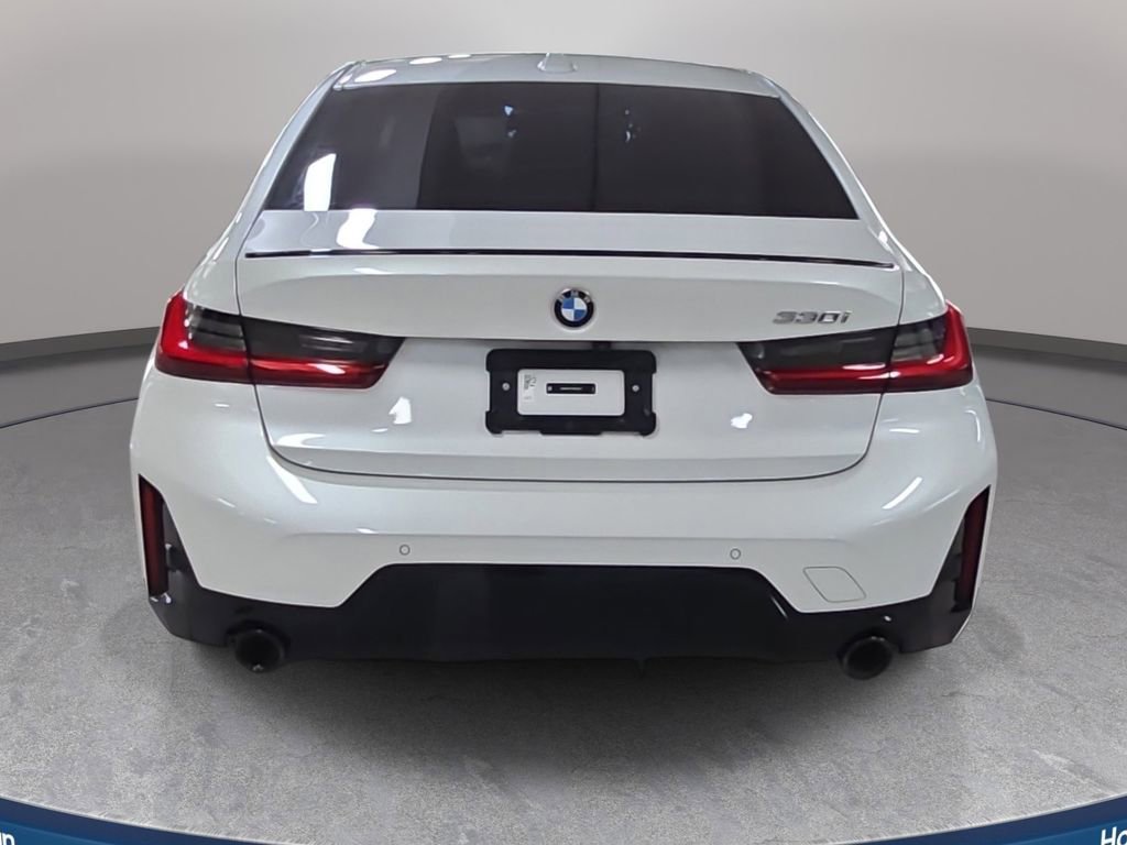 Used 2023 BMW 330i Sedan w/ M Sport Package RWD image 8