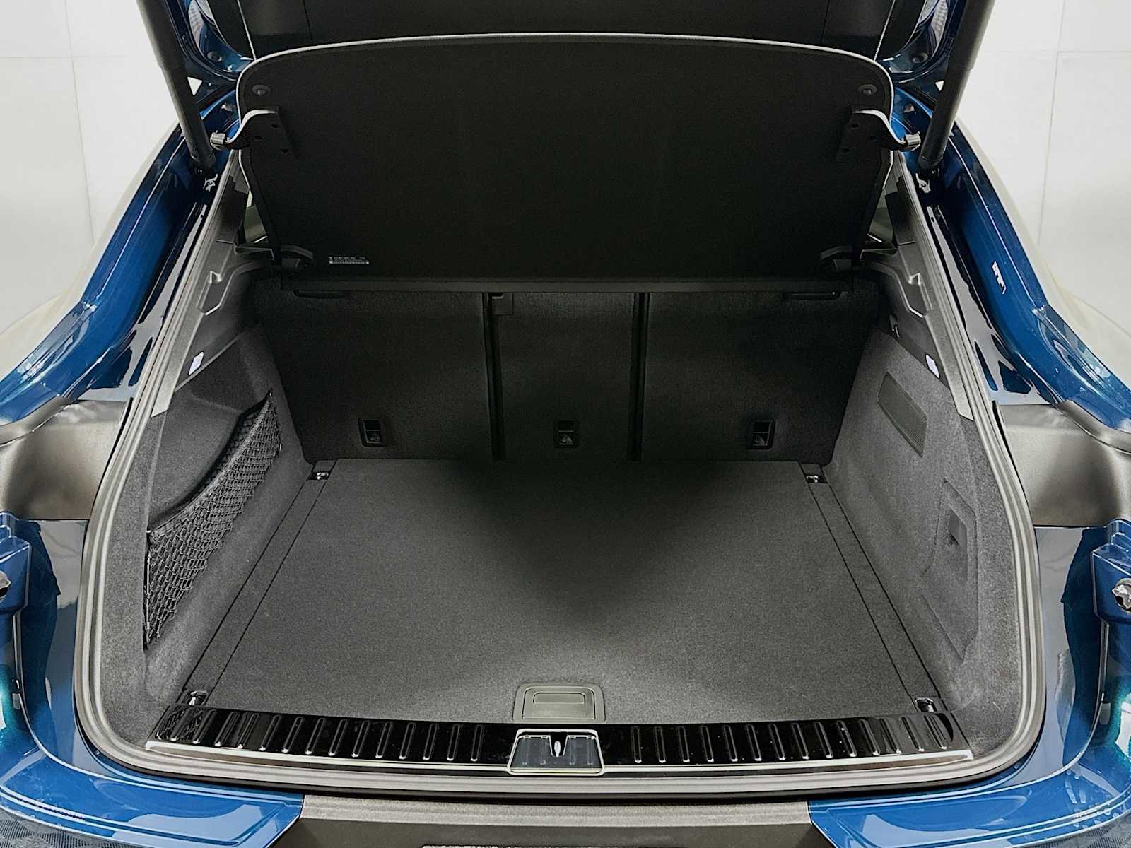 New 2026 Porsche Cayenne Coupe image 27