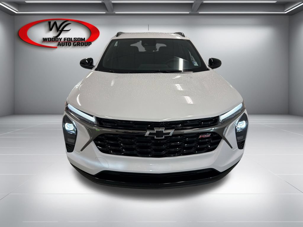 New 2026 Chevrolet Trax RS FWD image 2