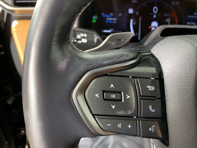 Certified 2025 Lexus LX 600 4WD w/ Interior Upgrade Package image 22