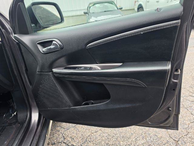 Used 2019 Dodge Journey Crossroad FWD image 29