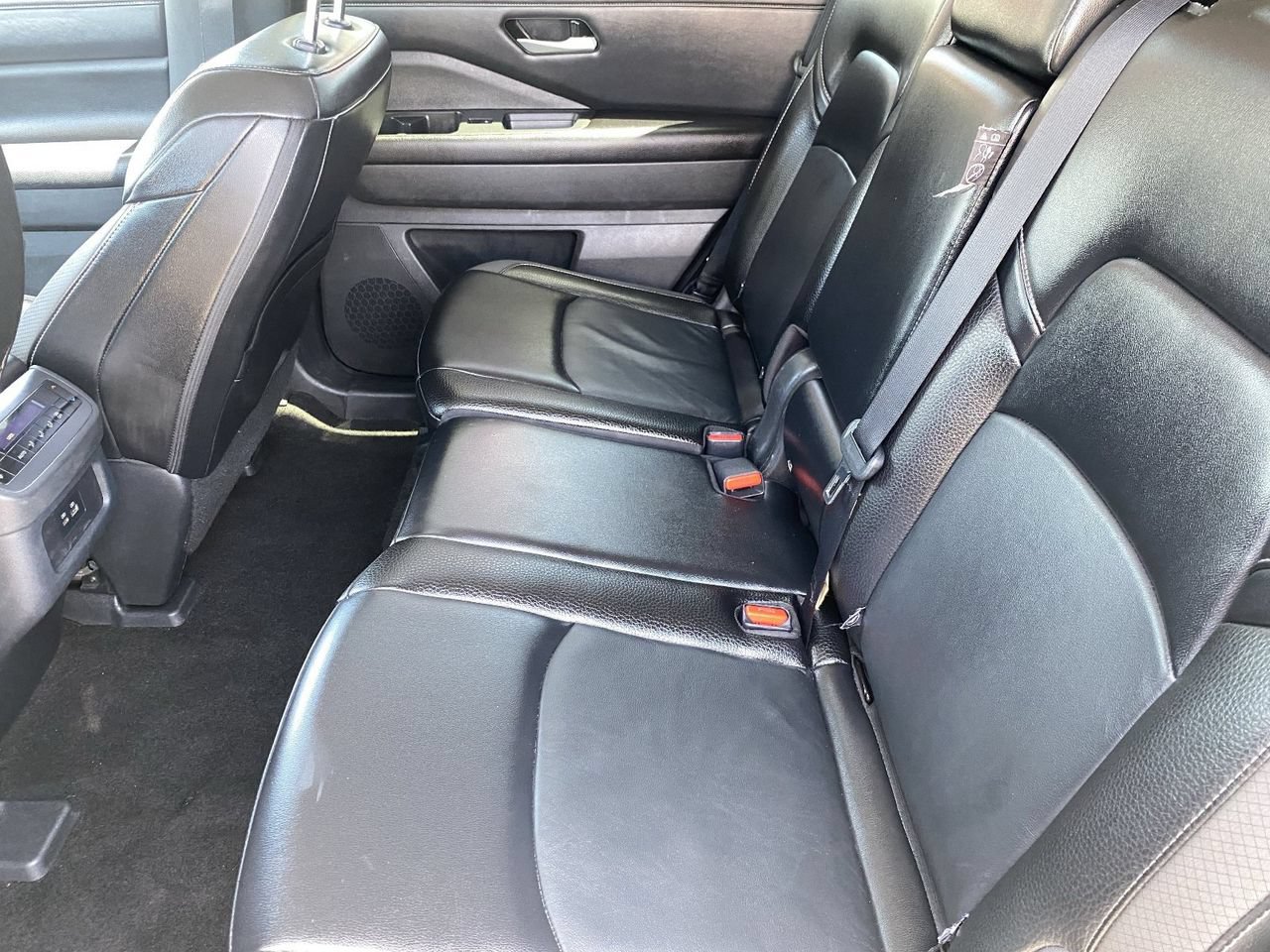 Certified 2024 Nissan Pathfinder SL FWD image 14