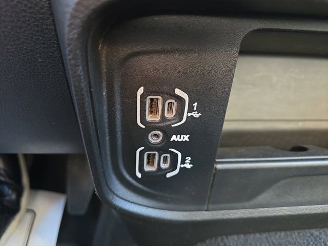 Used 2024 RAM 2500 Laramie image 32