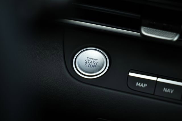 New 2026 Hyundai Elantra Limited FWD image 12