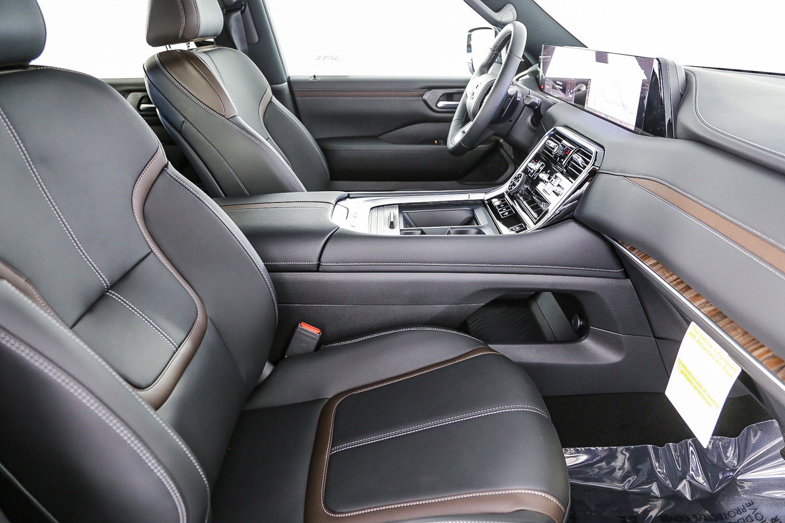 New 2025 Nissan Armada SL w/ Captain's Chari Seat Package image 20