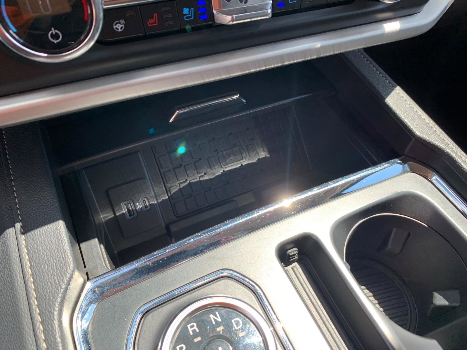 Used 2024 Ford Expedition Max XLT image 25