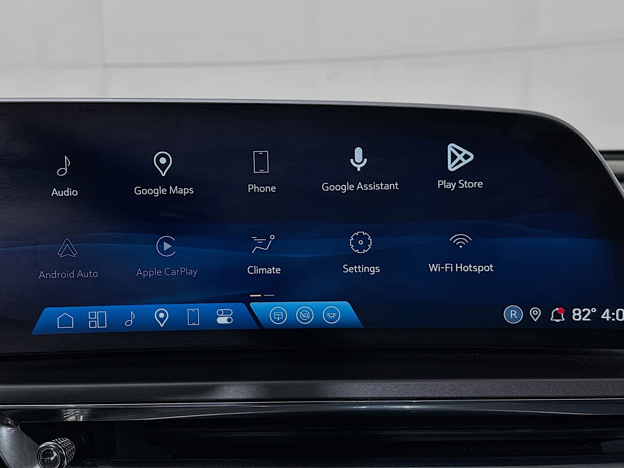 Used 2024 Cadillac Lyriq Tech image 24