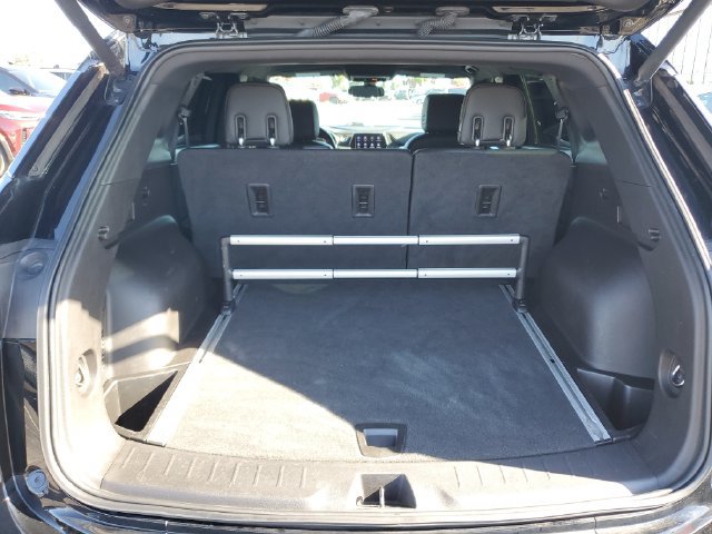Used 2019 Chevrolet Blazer Premier w/ LPO, Floor Liner Package AWD/4WD image 9