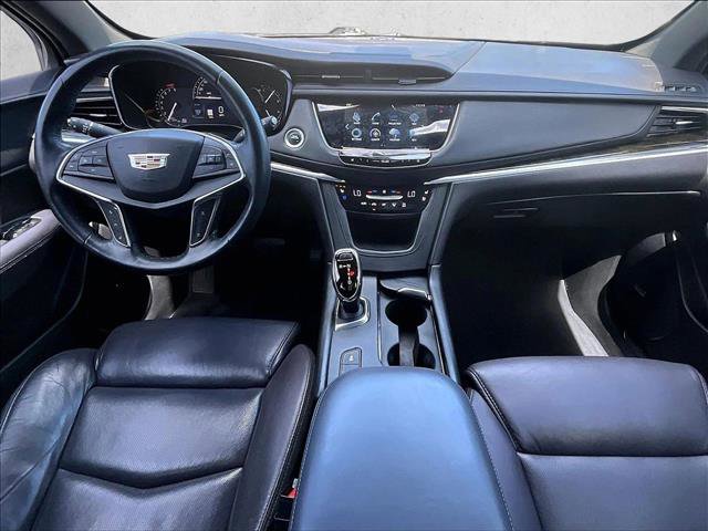 Used 2017 Cadillac XT5 Premium Luxury w/ Driver Assist Package FWD image 15