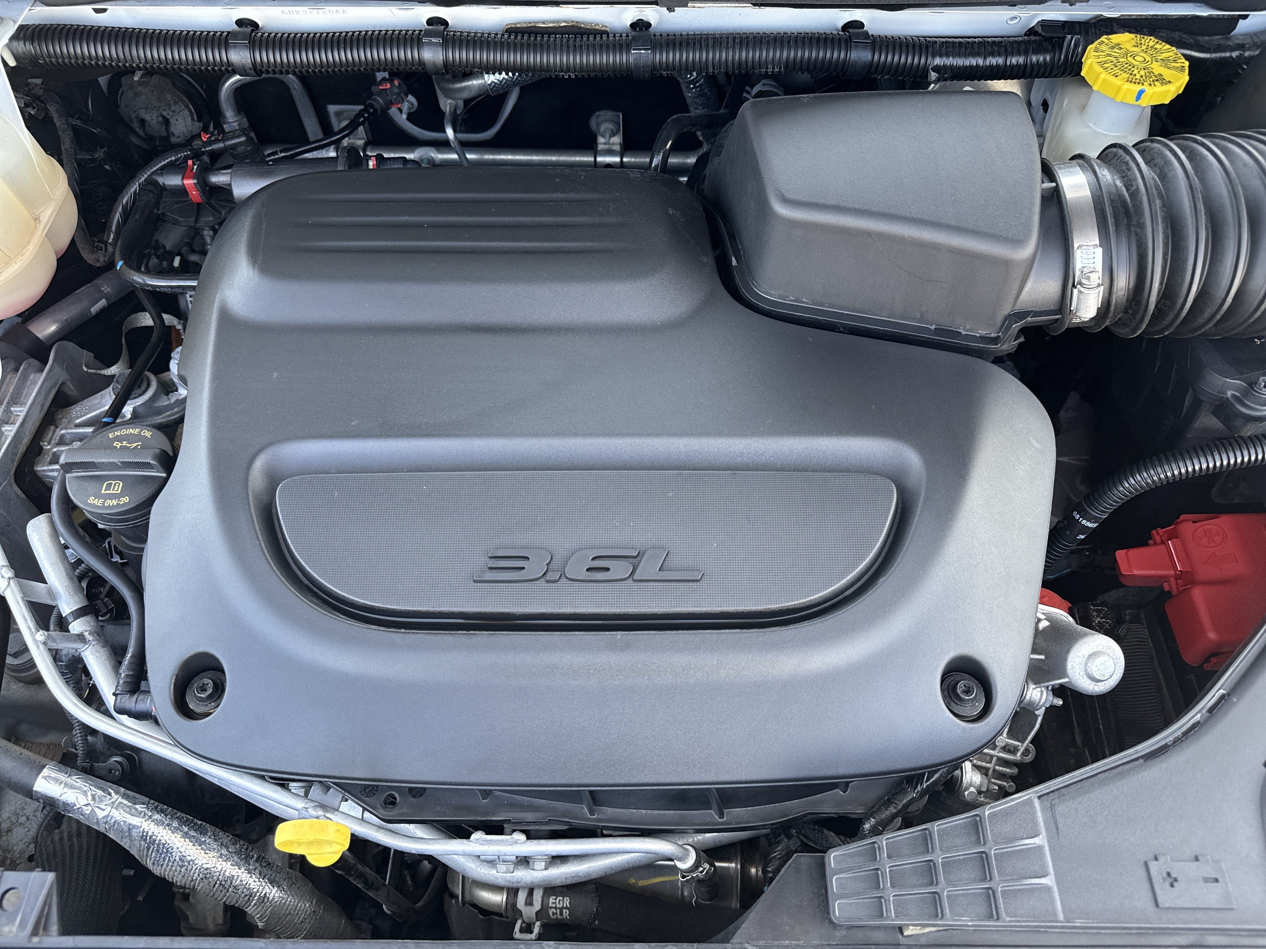 Used 2025 Chrysler Pacifica Limited FWD image 34
